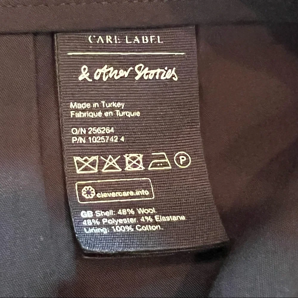 & Other Stories Black Women's Shorts - Picture 7 of 9